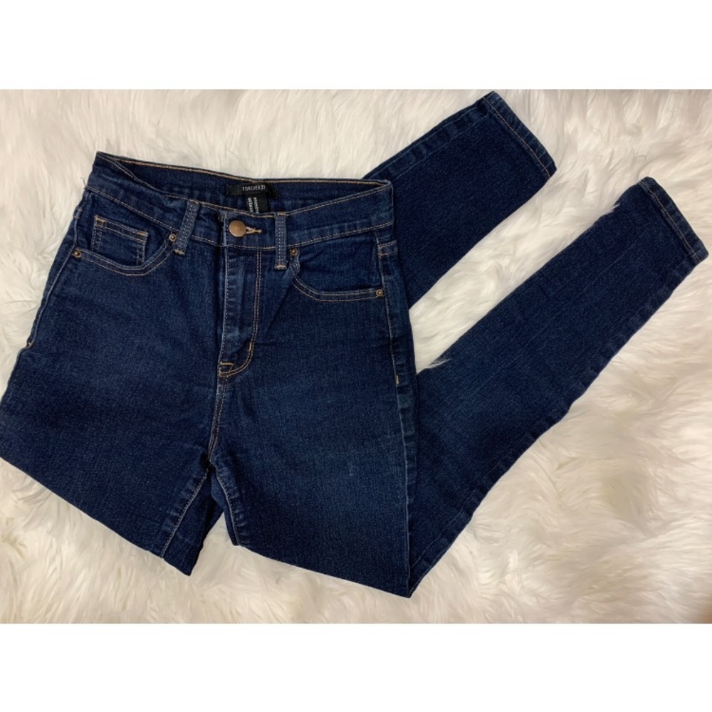 Forever 21 dark wash skinny jeans